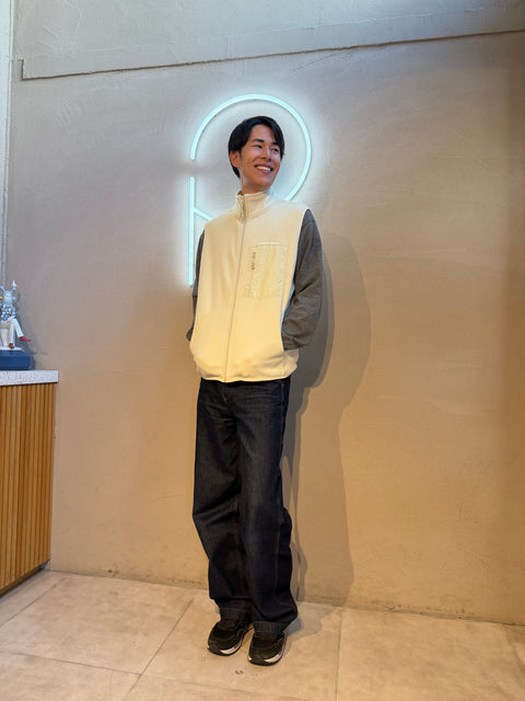 R フリース